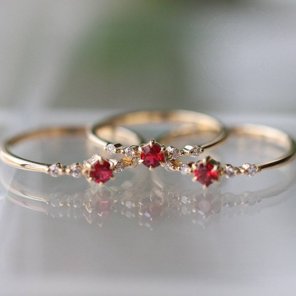 Sparkling Red Gemstone Ring - Perla Aura