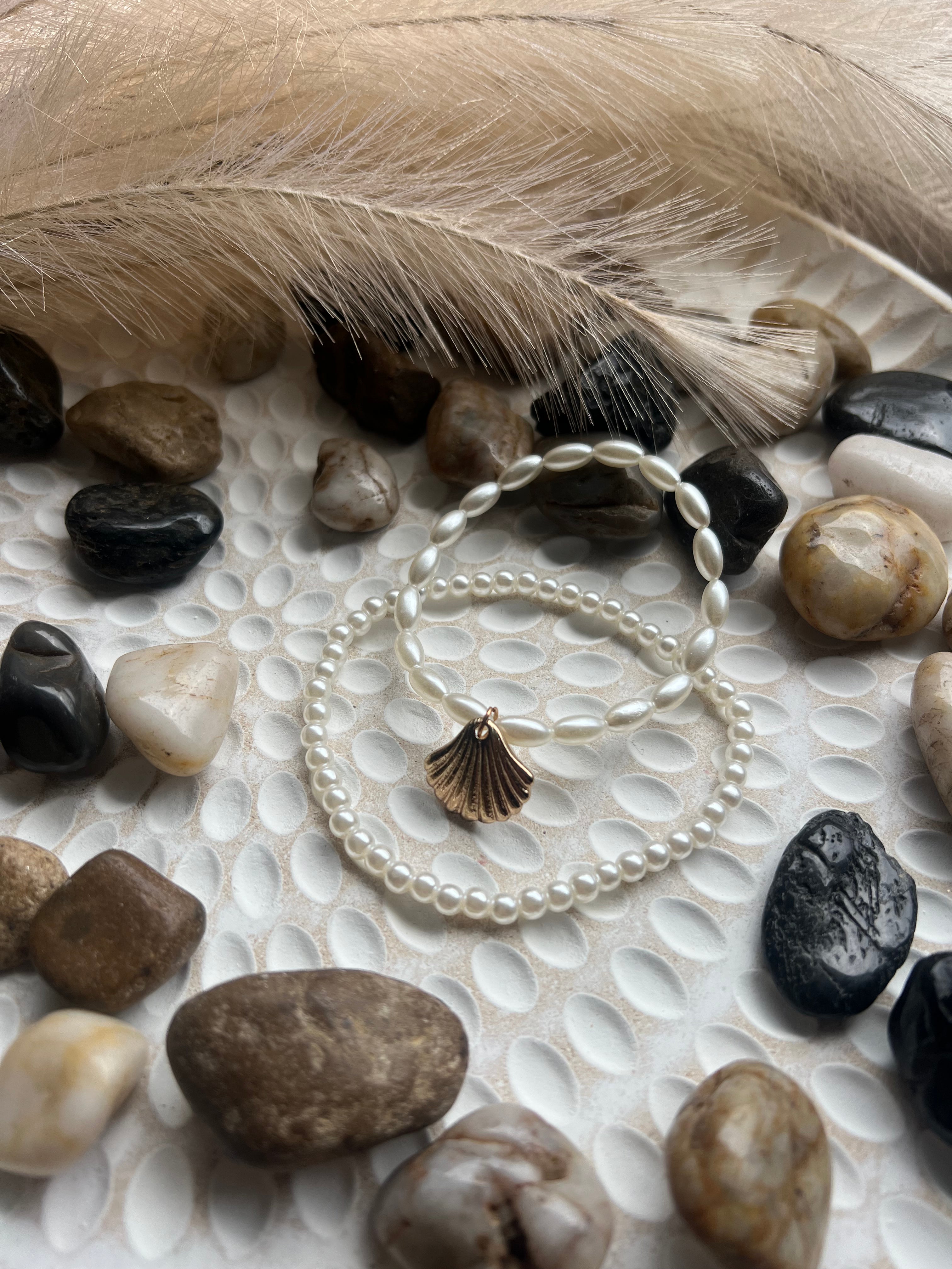 Pearl and Shell Anklet- Adjustable - Perla Aura