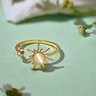 Radiant Sun-Inspired Ring with Sparkling Accent - Perla Aura